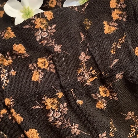 Jachs Girlfriend Floral Paper Bag High Waist Pull On Culotte Shorts NWT - Picture 16 of 16